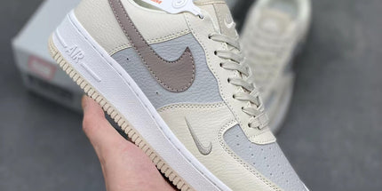 Air Force 1 White Hook Sneakers