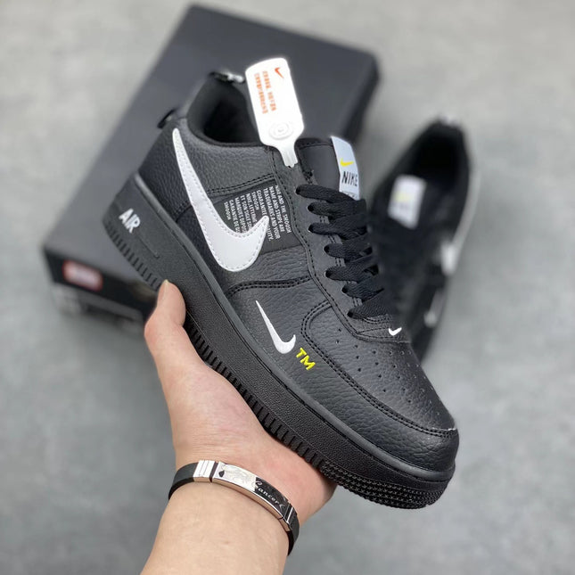 Air Force 1 White Hook Sneakers