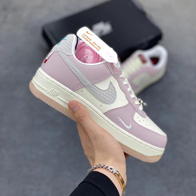 Air Force 1 White Hook Sneakers