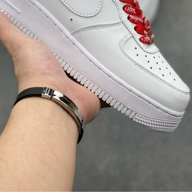 Low-Top Casual Sneakers