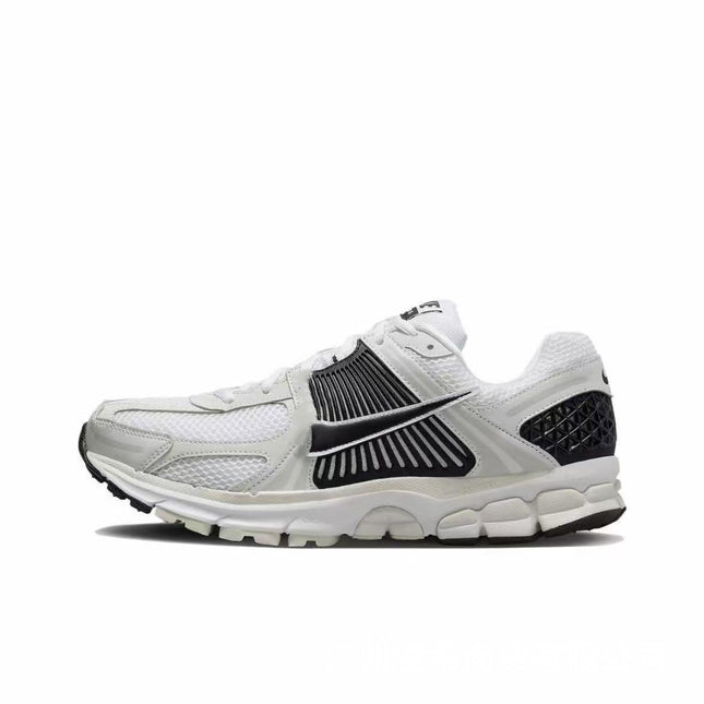 Nike Zoom Vomero 5