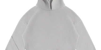 Der Saint Alexander Trainingsanzug ist ein beliebtes Set aus luftigem, flauschigem Kapuzenpullover und trendiger Herrenhose.