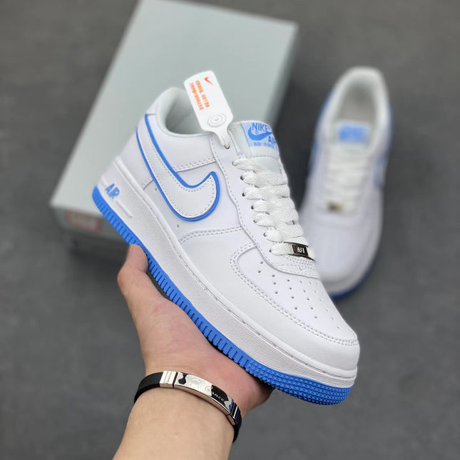 Air Force 1 White Hook Sneakers