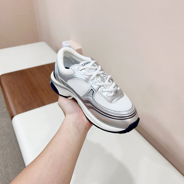 Chanel Runner Cc Logo
Sneakers