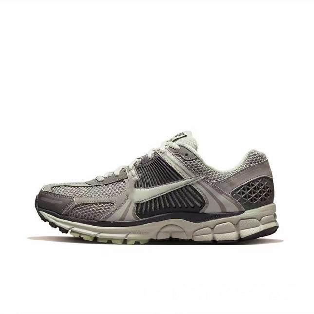 Nike Zoom Vomero 5