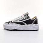 6529 White and black