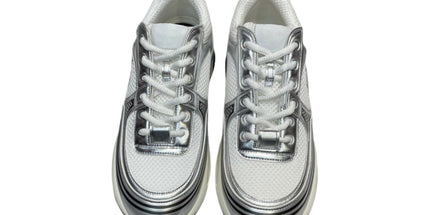 Chanel Runner Cc Logo
Sneakers