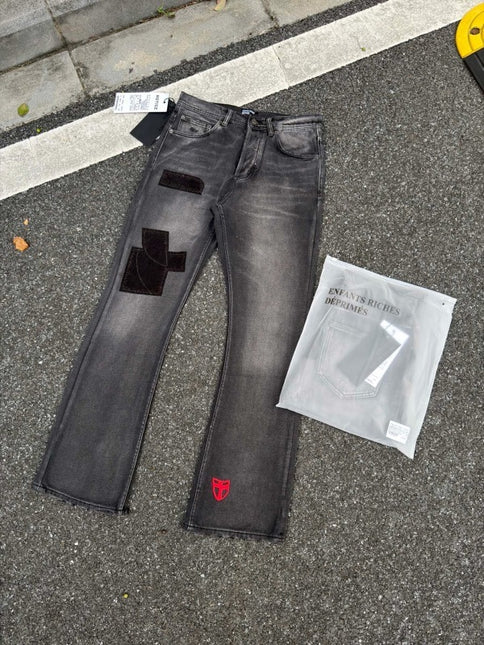Ripped jeans patch flare washed zipper