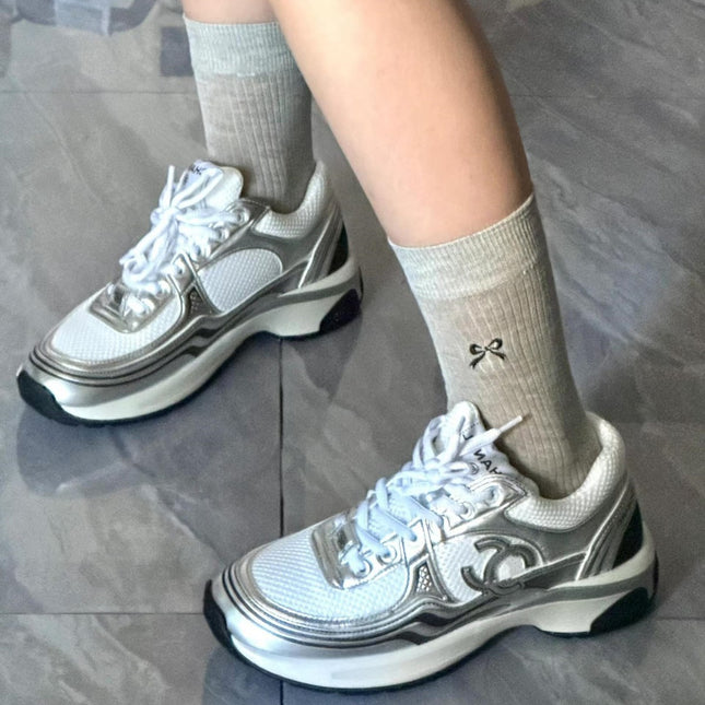 Chanel Runner Cc Logo
Sneakers