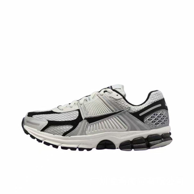 Nike Zoom Vomero 5